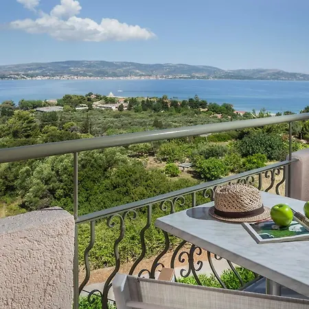 Appart hôtel Panorama Fanari And